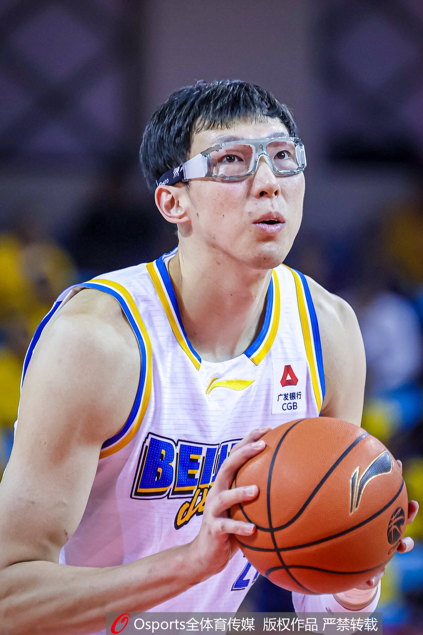 9game-周琦出战26分钟 3中1&amp;罚球10中6拿到8分7板4助1断2帽 正负值+23